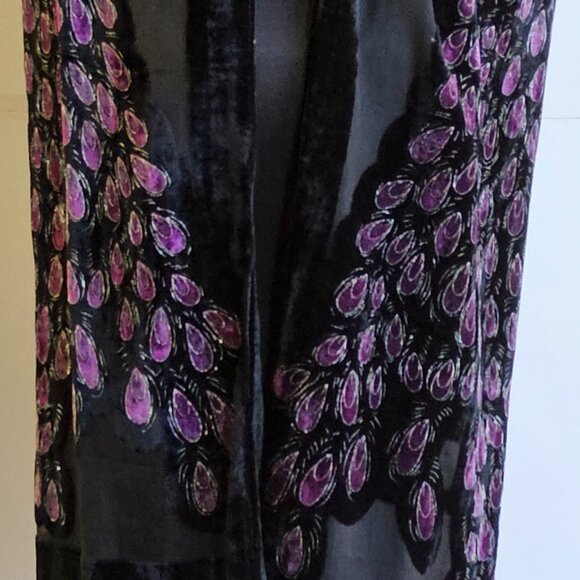 Peacock design black/purple shawl - Picture 7 of 11